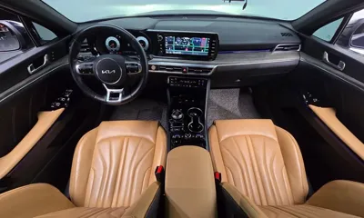 Kia K5 2022, 81072 км, за 19103.66 USD - фото 7
