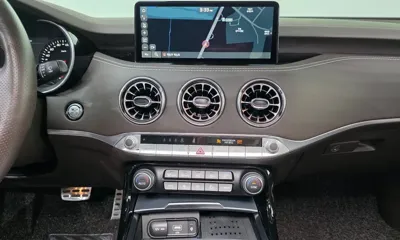 Kia Stinger 2023, 28600 км, за 15633.2 USD - фото 15