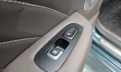 Kia Stinger 2023, 28600 км, за 15633.2 USD - фото 18