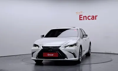 Lexus ES 2023, 22275 км, за 33537.23 USD