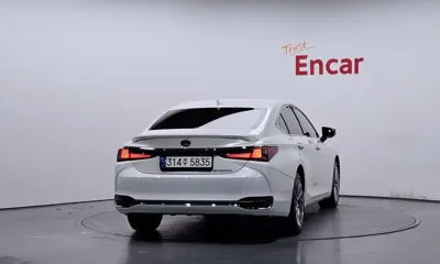 Lexus ES 2023, 22275 км, за 33537.23 USD