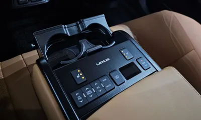 Lexus ES 2023, 22275 км, за 33537.23 USD - фото 19