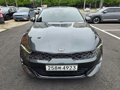 Kia K5 · 2020 год