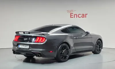Ford Mustang 2020, 58969 км, за 17889.69 USD