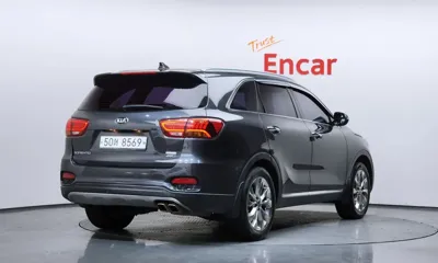 Kia Sorento 2018, 132375 км, за 9518.18 USD