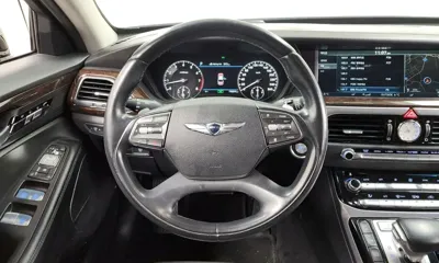 Genesis EQ900