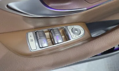 Mercedes-Benz E-Class 2021, 135429 км, за 23303.14 USD - фото 27