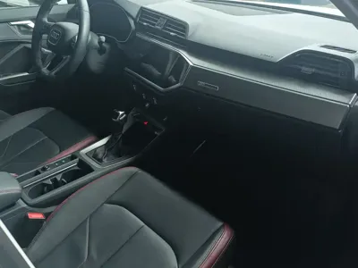 Audi Q3 2020, 91199 км, за 15010.61 USD - фото 9