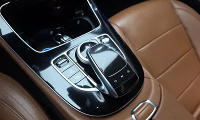 Mercedes-Benz E-Class 2019, 61141 км, за 20021.01 USD - фото 29