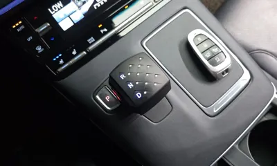 Hyundai Grandeur 2023, 50852 км, за 18175.91 USD - фото 9