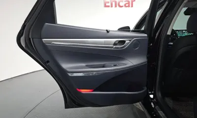 Hyundai Grandeur 2023, 50852 км, за 18175.91 USD - фото 25