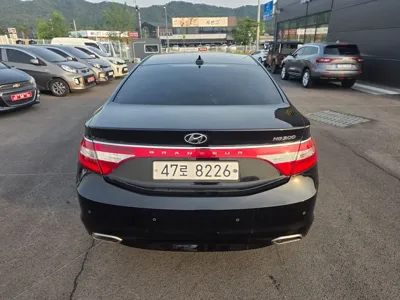 Hyundai Grandeur 2017, 81780 км, за 6988.94 USD