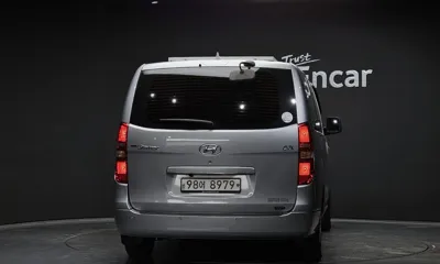 Hyundai Starex 2011, 256605 км, за 5334.38 USD