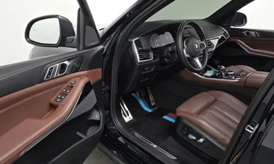 BMW X5 2023, 28384 км, за 58077.3 USD - фото 11