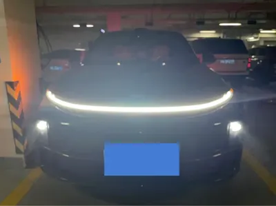 Li Auto Li L7 2023, 30000 км, за 30515.23 USD
