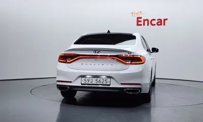 Hyundai Grandeur 2017, 56529 км, за 8060.79 USD