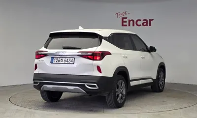 Kia Seltos 2023, 33817 км, за 18500.16 USD