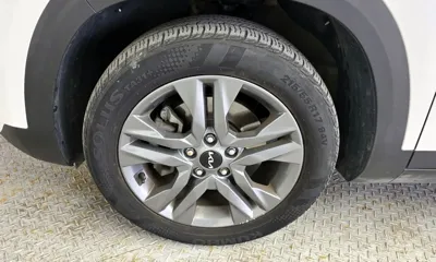 Kia Seltos 2023, 33817 км, за 18500.16 USD