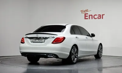 Mercedes-Benz C-Class 2018, 86991 км, за 11376.19 USD
