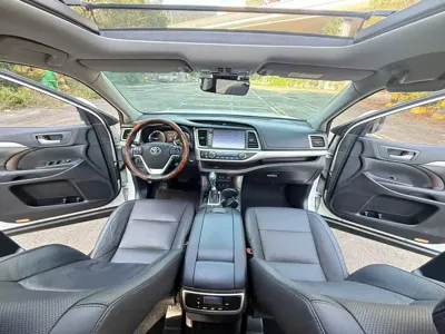 Toyota Highlander 2019, 150000 км, за 16616.81 USD