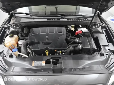 Lincoln Continental 2017, 144924 км, за 7605.8 USD - фото 6
