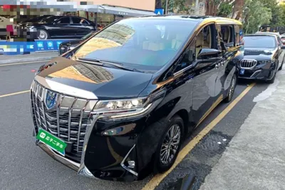 Toyota Alphard · 2021 год