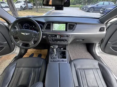 Hyundai Genesis 2016, 123129 км, за 6449.51 USD - фото 12