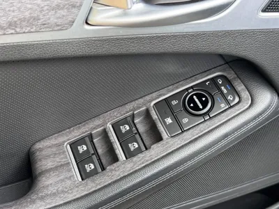 Hyundai Genesis 2016, 123129 км, за 6449.51 USD - фото 17