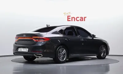 Hyundai Grandeur 2018, 59930 км, за 9572.18 USD