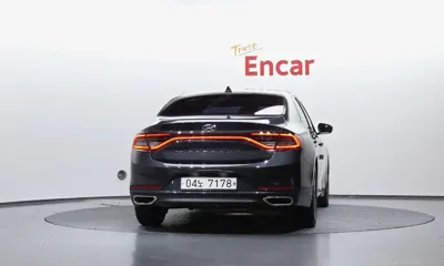 Hyundai Grandeur 2018, 59930 км, за 9572.18 USD