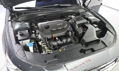 Hyundai Grandeur 2018, 59930 км, за 9572.18 USD - фото 6