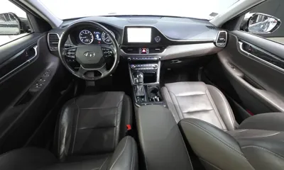 Hyundai Grandeur 2018, 59930 км, за 9572.18 USD - фото 7