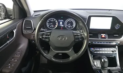 Hyundai Grandeur 2018, 59930 км, за 9572.18 USD - фото 13