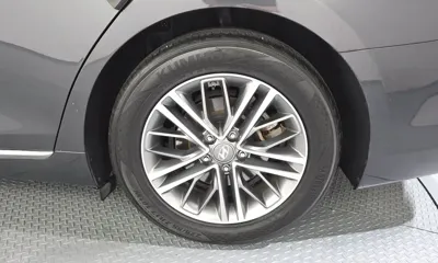 Hyundai Grandeur 2018, 59930 км, за 9572.18 USD - фото 21