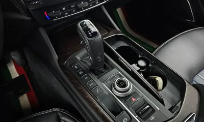 Maserati Levante 2020, 61052 км, за 25039.05 USD - фото 9