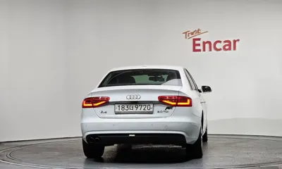 Audi A4 2013, 143658 км, за 4360.75 USD