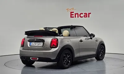 MINI Cooper Convertible 2017, 99698 км, за 8794.79 USD