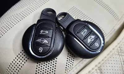 MINI Cooper Convertible 2017, 99698 км, за 8794.79 USD - фото 30