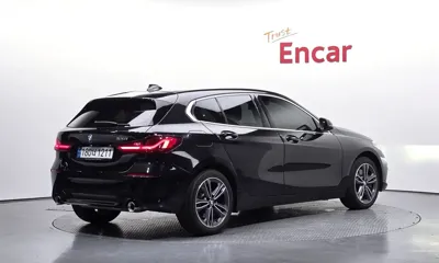 BMW 1-Series 2022, 36156 км, за 11093.61 USD