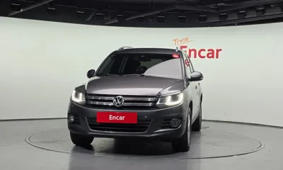 Volkswagen Tiguan 2016, 112654 км, за 7025.77 USD