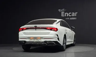 Kia K5 2021, 90158 км, за 9320.81 USD