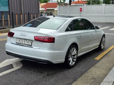 Audi A6 2016, 166304 км, за 6449.51 USD