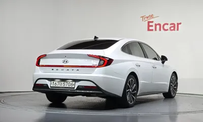 Hyundai Sonata 2020, 86197 км, за 11842.37 USD