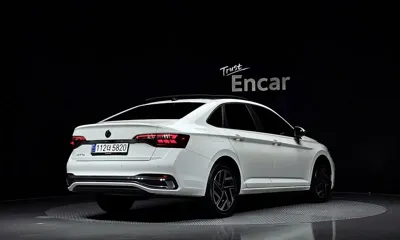 Volkswagen Jetta 2023, 40127 км, за 13029.32 USD