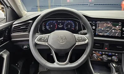 Volkswagen Jetta 2023, 40127 км, за 13029.32 USD - фото 13