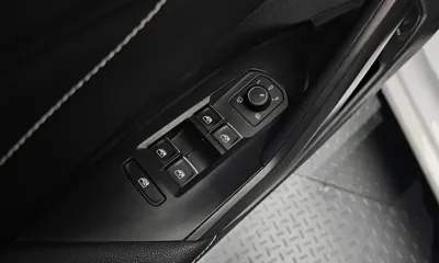 Volkswagen Jetta 2023, 40127 км, за 13029.32 USD - фото 16