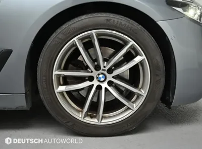 BMW 5-Series 2017, 166210 км, за 11044.66 USD