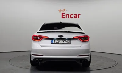 Hyundai Sonata 2016, 140321 км, за 6240.14 USD