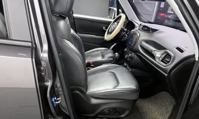 Jeep Renegade 2018, 114806 км, за 5695.36 USD - фото 12