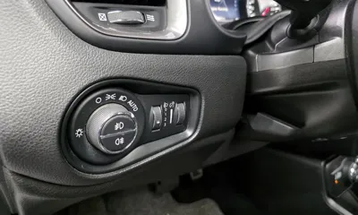 Jeep Renegade 2018, 114806 км, за 5695.36 USD - фото 15